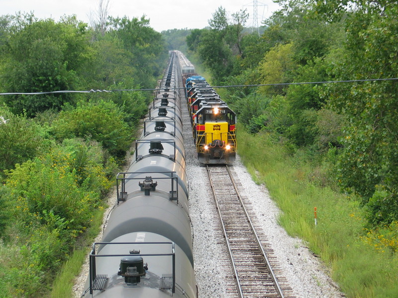 The eastbound is heading up N. Star siding towards the Wilton overpass, while the WB turn holds the main.  Aug. 29, 2007.