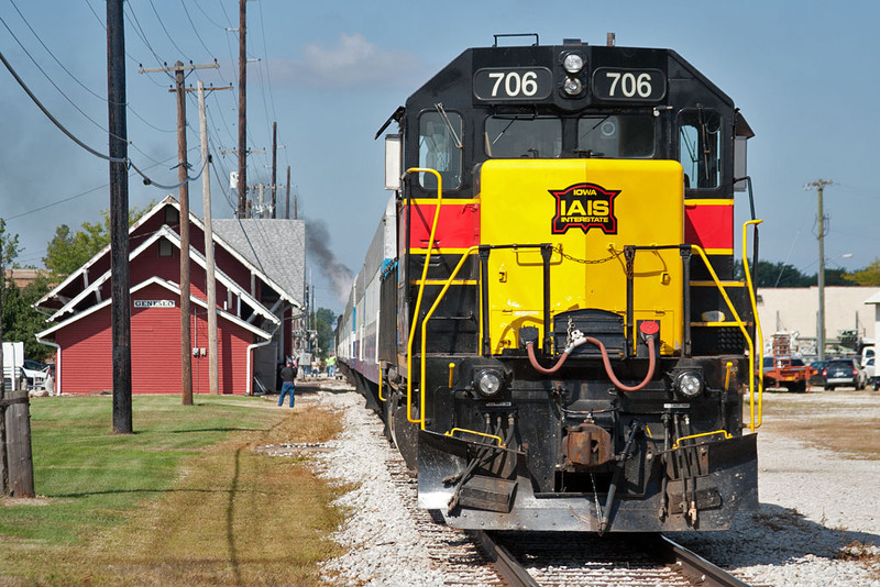 Waiting for 1145 trip @ Geneseo, IL.